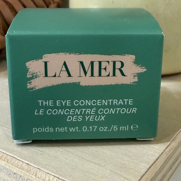 LA MER The Eye Concentrate 0.17 Oz Sealed Treatment Cream Wrinkles Dark Circles - Picture 6 of 6